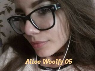 Alice_Woolfy_05