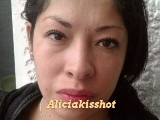 Aliciakisshot
