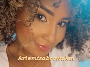 Artemisabrownkm