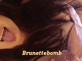 Brunettebomb