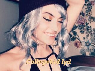 Collegekid_lyd