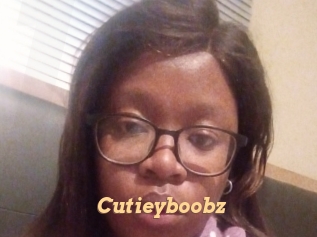 Cutieyboobz