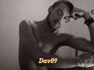 Dav89
