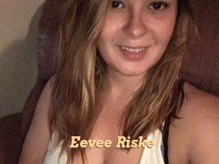 Eevee_Riske