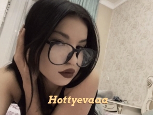Hottyevaaa
