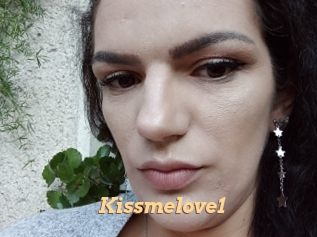 Kissmelove1