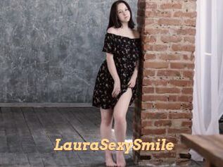 LauraSexySmile