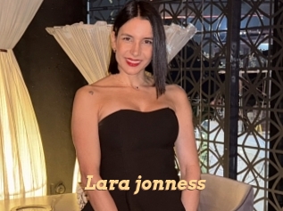 Lara_jonness