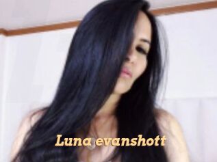 Luna_evanshott