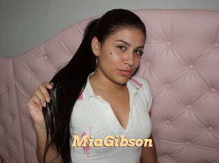 Mia_Gibson