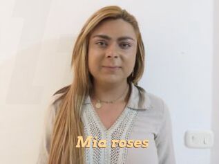 Mia_roses
