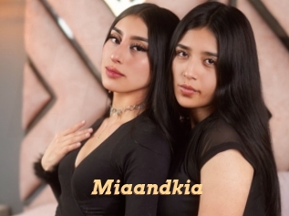 miaandkia Live Paradise