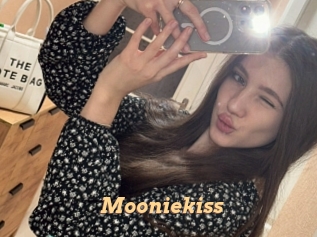 Mooniekiss