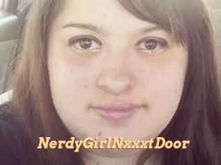 NerdyGirlNxxxtDoor