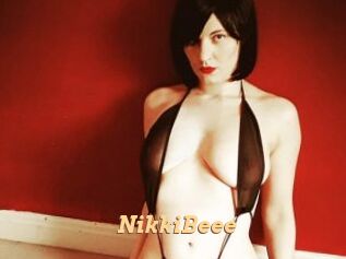 NikkiBeee