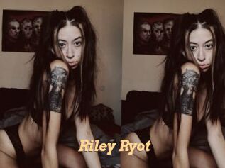 Riley_Ryot